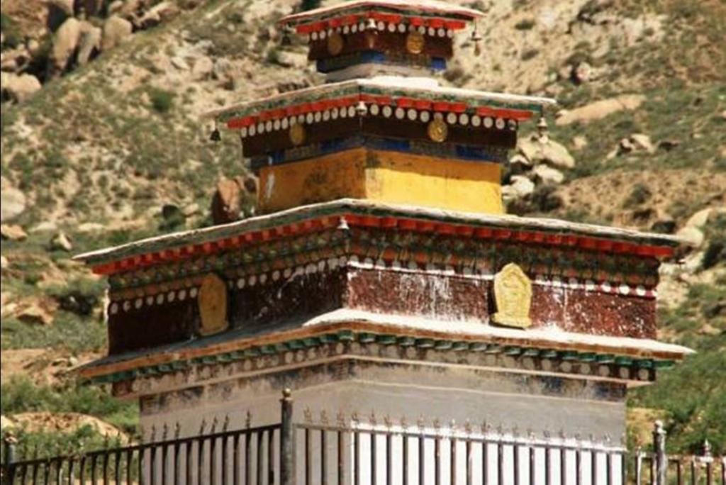 Four Points By Sheraton Lhasa Bagian luar foto