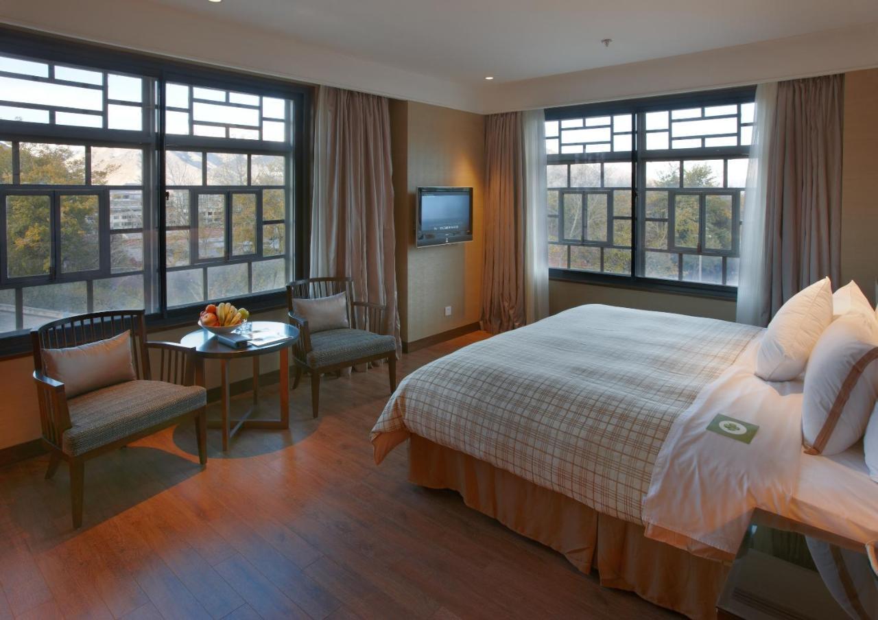 Four Points By Sheraton Lhasa Bagian luar foto